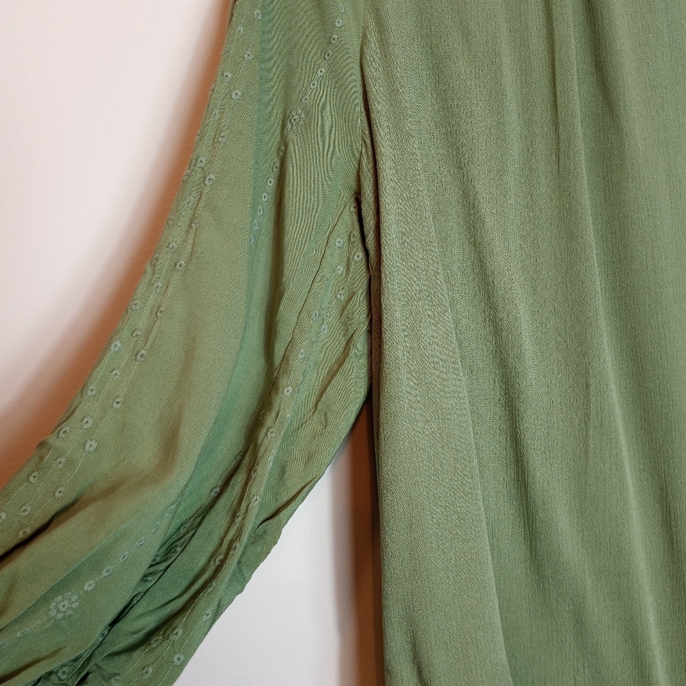 Brina & Em boho style green peasant top - Picture 3 of 8